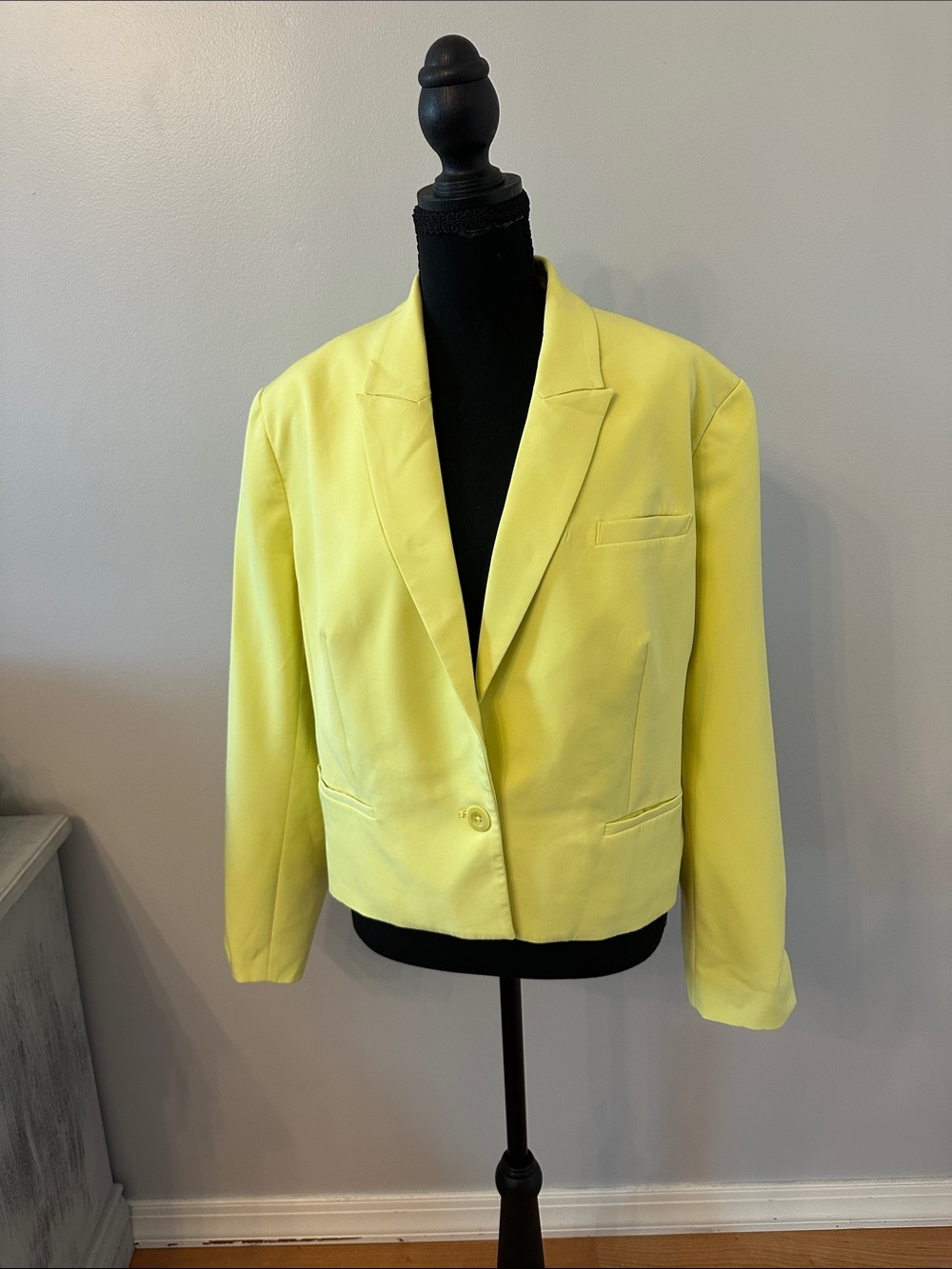 Express Bright Yellow Single-Button Women's Blazer Cropped